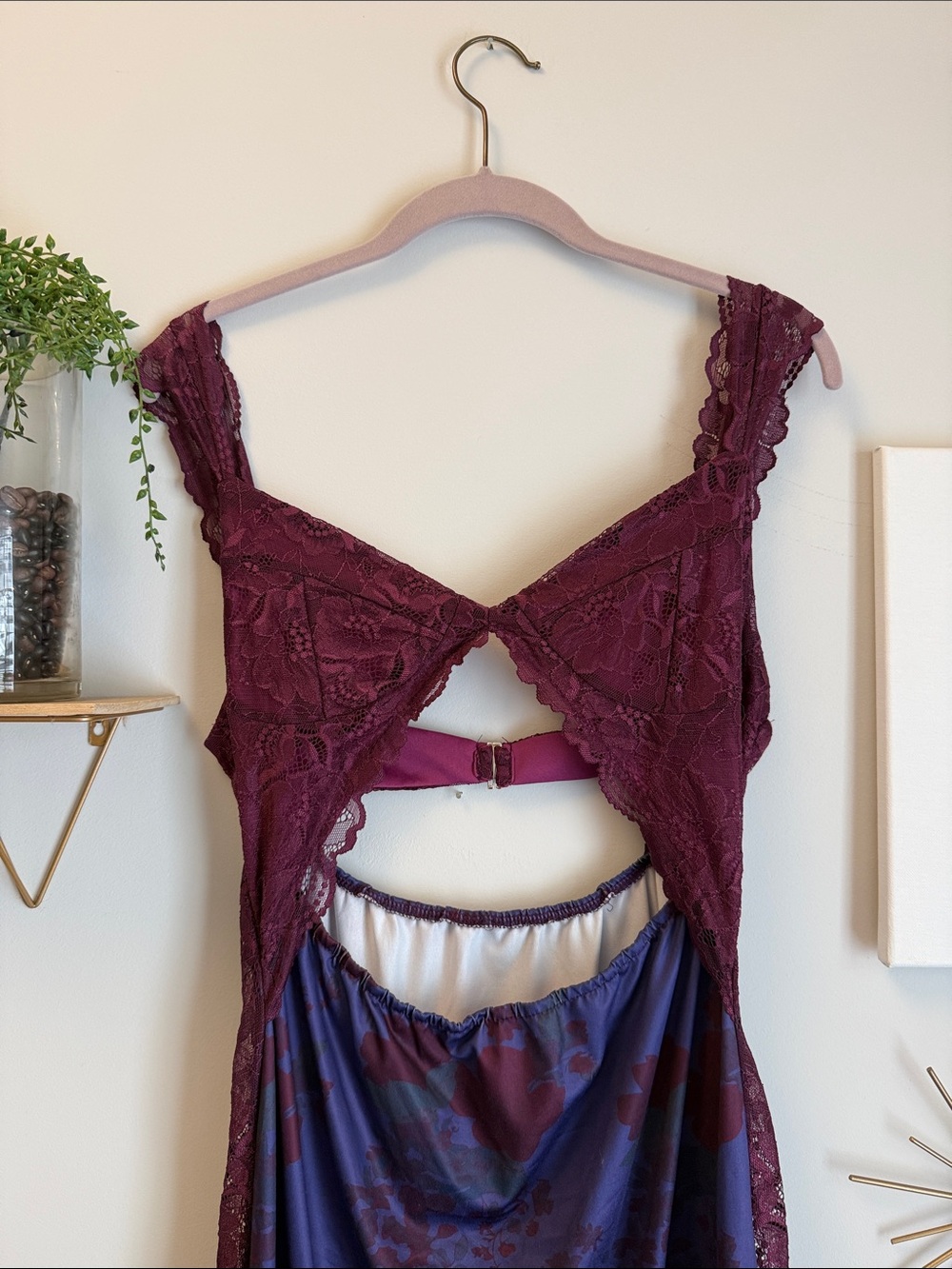 Lace-Trim Cutout Maxi Dress in Burgundy and Navy - Picture 2 of 3